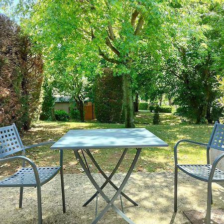 Chateau De Collonges Saint-Donat-sur-l'Herbasse Luaran gambar